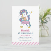 Invitation Cute Unicorn Dabbing Enfants Filles Anniversaire (Debout devant)
