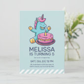 Invitation Cute Unicorn Turner Un Gâteau Anniversaire (Debout devant)
