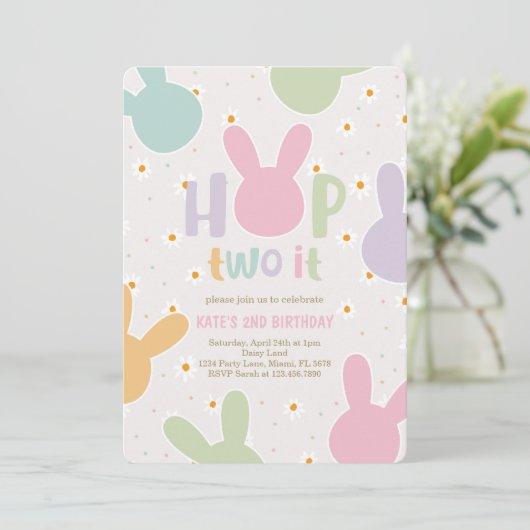 Invitation Daisy Floral Bunny 2e anniversaire (Debout devant)