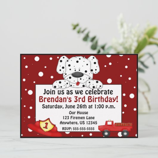 Invitation dalmatienne d'anniversaire de pompier (Debout devant)