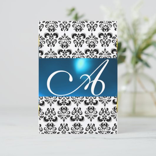 Invitation DAMASK GEM MONOGRAS bleu blanc rsvp (Debout devant)