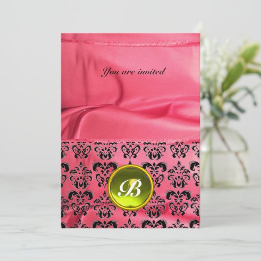 Invitation DAMASK GEM STONE MONOGRAM soie rose (Debout devant)