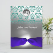 Invitation DAMASK GEMME PIERRE MONOGRAMME ruban bleu (Debout devant)