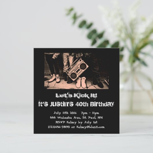 Invitation d'anniversaire (Debout devant)