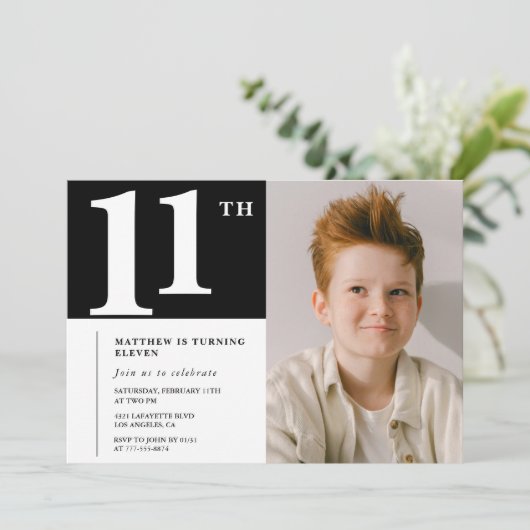 Invitation d'anniversaire 11 ans Noir Blanc Chic P (Debout devant)