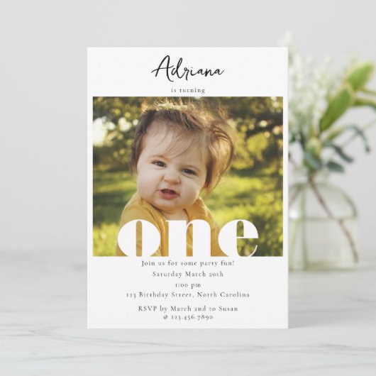 Invitation d'anniversaire 1er Un script photo (Debout devant)