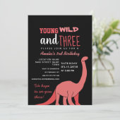 Invitation d'anniversaire 3 ans pour fille rose (Debout devant)