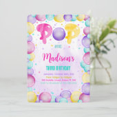 Invitation d'anniversaire à bulles modifiables (Debout devant)