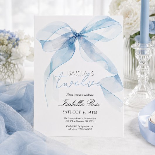 Invitation d'anniversaire à l'arc bleu aquarelle