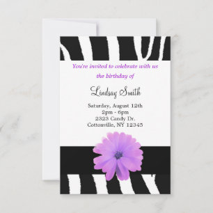 Invitation d'anniversaire à motif zèbre avec fleur