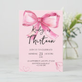 Invitation d'anniversaire à ruban aquarelle rose (Debout devant)