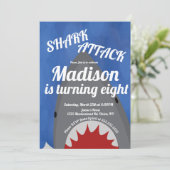 Invitation d'anniversaire à thème de requin modern (Debout devant)