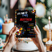 Invitation d'anniversaire arc-en-ciel de Rubik