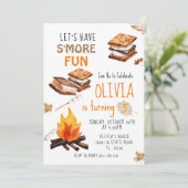 Invitation d'anniversaire au feu de camp pour s'am (Debout devant)