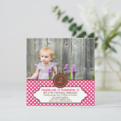 Invitation d'anniversaire classique Polka Dot (ros (Debout devant)