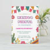 Invitation d'anniversaire colorée pour une fête me (Debout devant)
