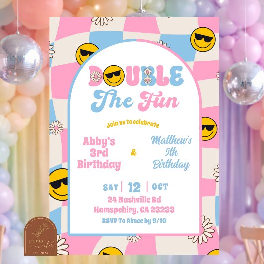 Invitation d'anniversaire conjointe à carreaux ros
