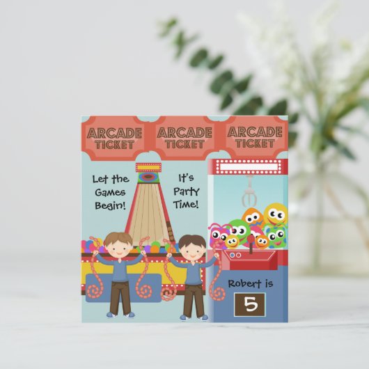 Invitation d'anniversaire Customisée Arcade (Debout devant)