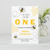 Invitation d'anniversaire d'abeille « Tellement do (Debout devant)