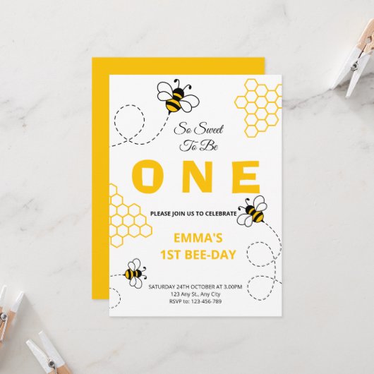 Invitation d'anniversaire d'abeille « Tellement do (Devant/Arrière en situation)