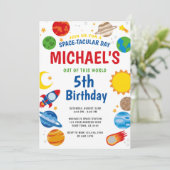 Invitation d'anniversaire dans l'espace (Debout devant)