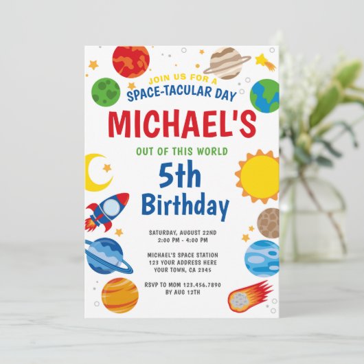 Invitation d'anniversaire dans l'espace (Debout devant)