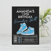 Invitation d'anniversaire de bal de baskets bleues (Debout devant)