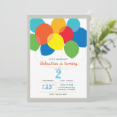 Invitation d'anniversaire de ballon (Debout devant)