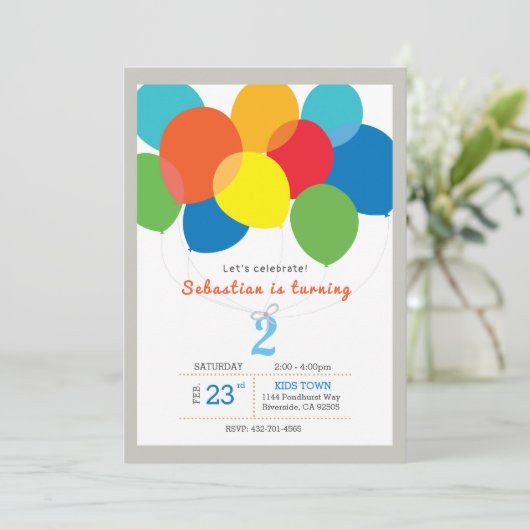 Invitation d'anniversaire de ballon (Debout devant)