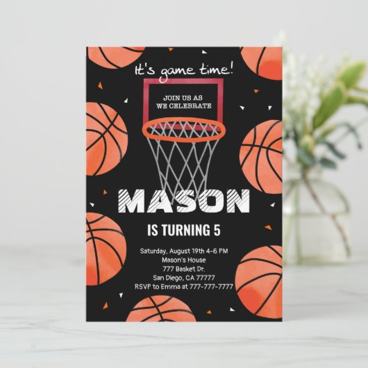 Invitation d'anniversaire de basketball (Debout devant)