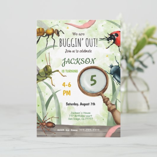 Invitation d'anniversaire de bogue modifiable (Debout devant)
