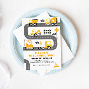 Invitation d'anniversaire de camion de constructio