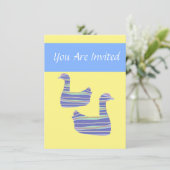 Invitation d'anniversaire de canard-canard jaune (Debout devant)