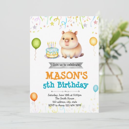 Invitation d'anniversaire de Capybara (Debout devant)