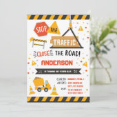 Invitation d'anniversaire de construction (Debout devant)