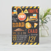 Invitation d'anniversaire de construction (Debout devant)