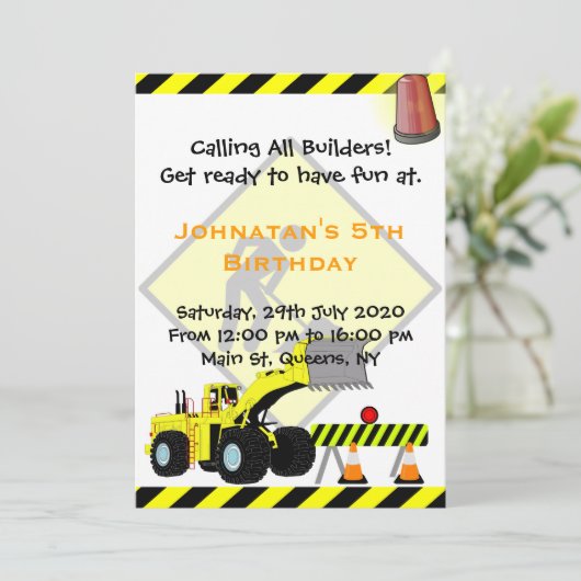 Invitation d'anniversaire de construction (Debout devant)