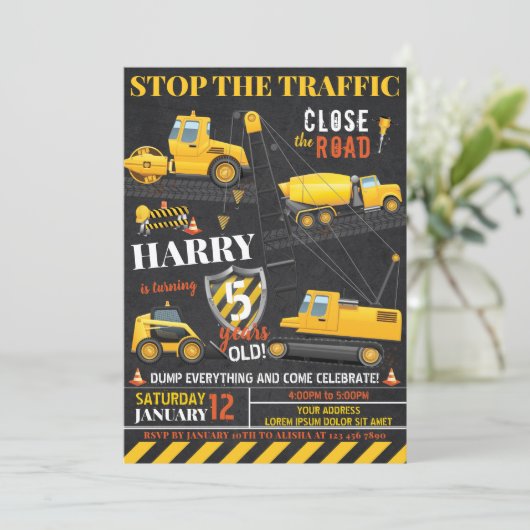 Invitation d'anniversaire de construction (Debout devant)