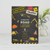 Invitation d'anniversaire de construction (Debout devant)