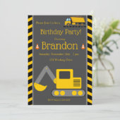 Invitation d'anniversaire de construction, Bull Do (Debout devant)