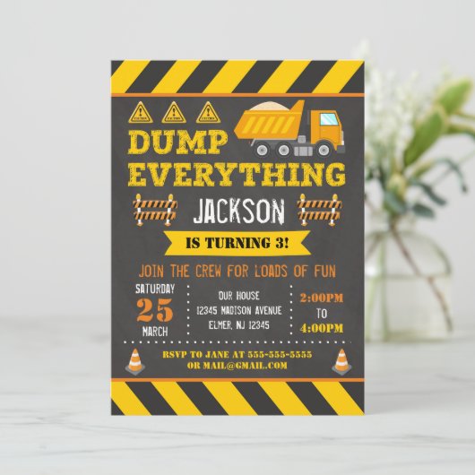 Invitation d'anniversaire de construction | Camion (Debout devant)