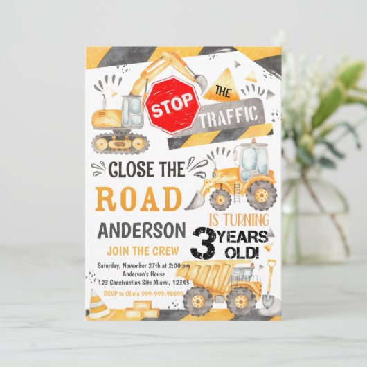 Invitation d'anniversaire de construction pour 3 a (Debout devant)
