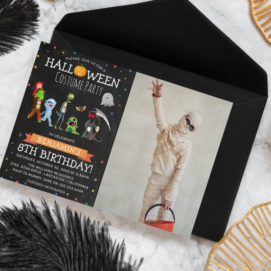 Invitation d'anniversaire de costume de fête pour