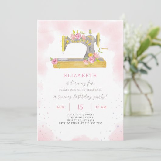 Invitation d'anniversaire de couture (Debout devant)
