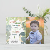 Invitation d'anniversaire de Dinosaur avec photo (Debout devant)