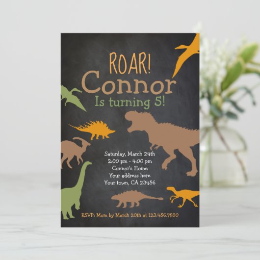 Invitation d'anniversaire de Dinosaur, Fête des Ro (Debout devant)