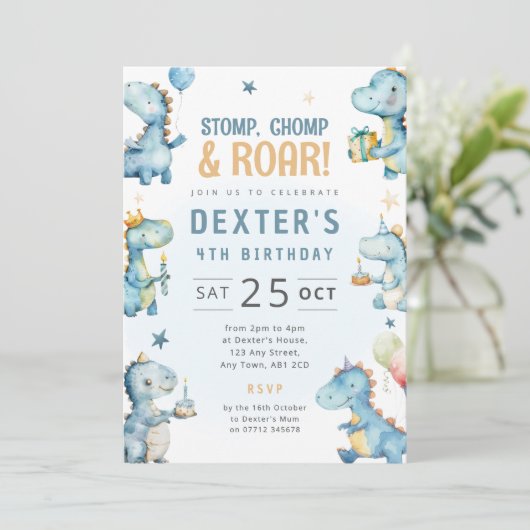 Invitation d'anniversaire de dinosaure bleu pour g (Debout devant)