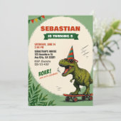 Invitation d'anniversaire de dinosaure de skateboa (Debout devant)