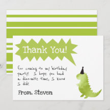 Invitation d'anniversaire de dinosaure piétinant e