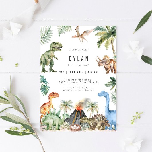 Invitation d'anniversaire de dinosaure pour enfant